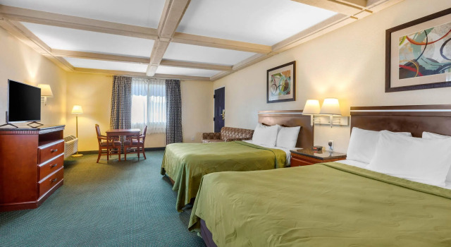 Четырёхместный номер Standard Quality Inn - Torrance Lomita