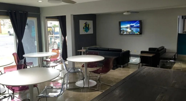 The Highlander Hotel, Book Hotel Austin Greater Austin