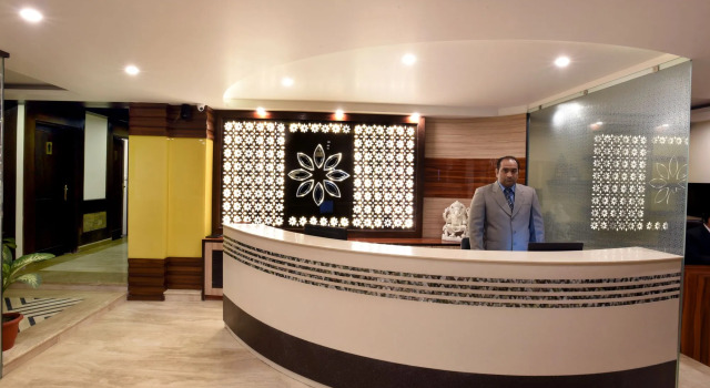 Starz Clarks Inn Mussoorie, Rezervovat Hotel Hotely v Mussoorie s parkováním, Parkování