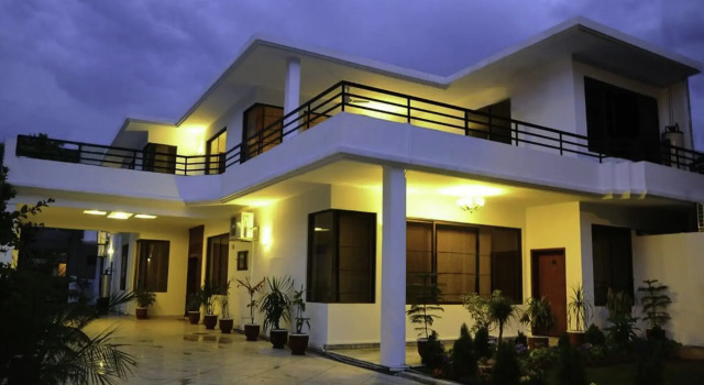 Park view Residency, Boek Hotel Hotels in Islamabad met parkeren, in de buurt van The Centaurus Mall, Parkeren