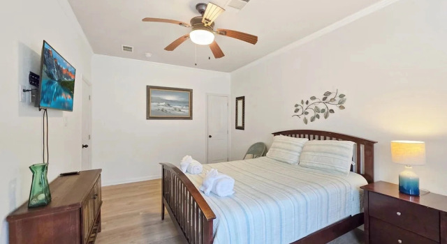 Mermaid Mansion 3 Bedroom Home, Book Feriehus Sommerhuse i Houston, Hytte
