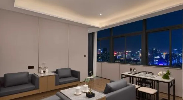 Люкс Executive Shenzhen Zhongchen International Hotel - Shenzhen Baolong Subway Station Branch