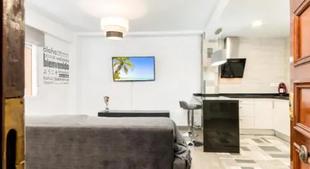 La Villa OnlyMalaga, Забронировать Отель Отели Малаги с парковкой, рядом с Музей Кармен Тиссен, Парковка