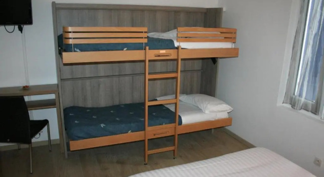 Четырёхместный номер Standard Hôtel Les Italiens