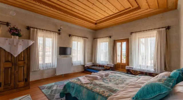 Четырёхместный номер Standard с балконом Cafer Aga Konagi Hotel