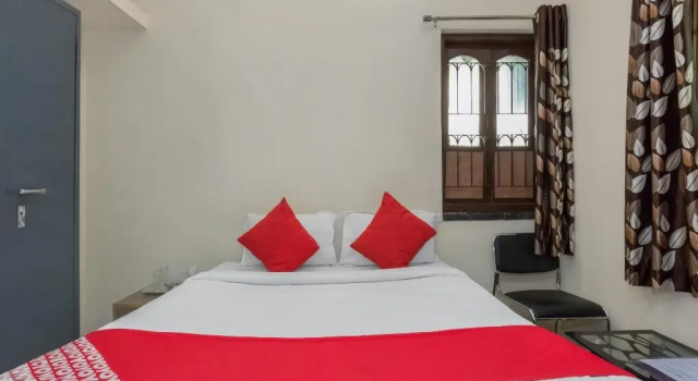 Hotel Mathura Lodging By OYO Rooms