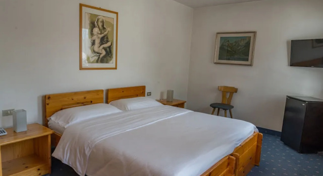 Трёхместный номер Standard c 1 комнатой с балконом Sport Hotel Europa
