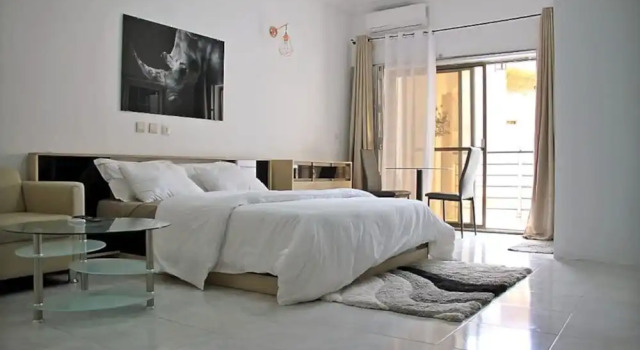 Residence Lolya, Boek Hotel Bonoua 