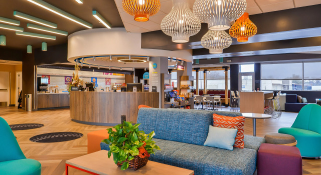 Tru by Hilton Stuttgart, AR, Book Hotel Hoteller i Stuttgart med parkering, Parkering