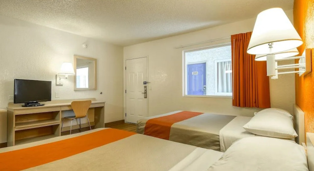 Motel 6 Los Angeles - Norwalk