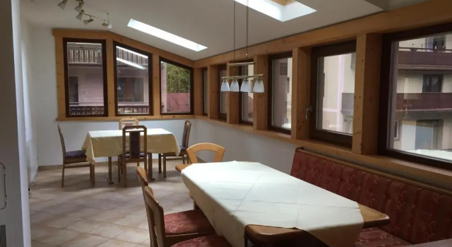 Appartement Central, Rezerwuj Apartament Hotele w Salzburg z parkingiem, Parking
