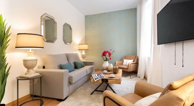 Genteel Home Lope de Rueda, Забронировать Отель Отели Севильи 3 звезды, рядом с Оспиталь-де-лос-Венераблес, 3*