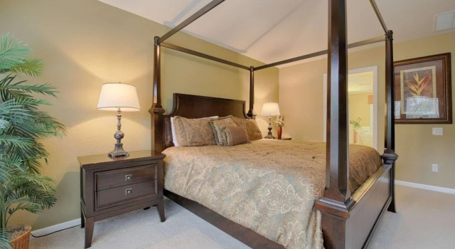 Апартаменты 2540 Windsor Hills