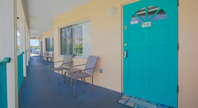 Five Palms Suite 208 - Daily - Weekly - Monthly
