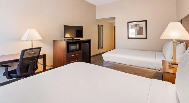 Четырёхместный номер Standard Best Western Tampa