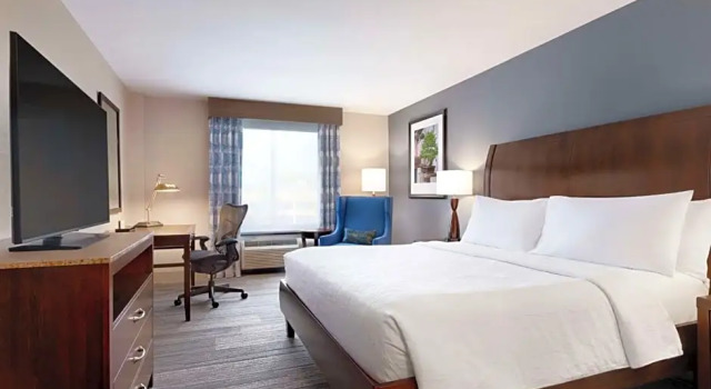 Полулюкс Standard Hilton Garden Inn Stony Brook