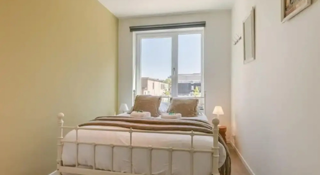 A Luminous Apartment Near the Marina, Забронировать Апартаменты/квартира Отели Остенде с парковкой, рядом с Wapenplein Square, Парковка
