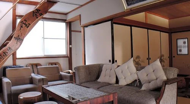 Seiunkan, Prenota Hotel Komoro Nagano