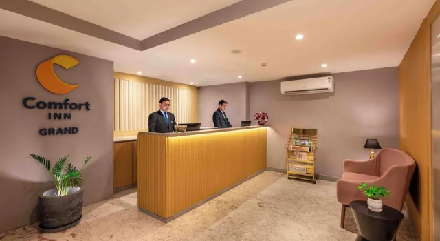 Comfort Inn Grand, Kaushambi, Забронировать Отель Газиабад штат Уттар-Прадеш