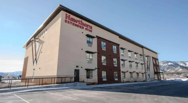 Hawthorn Extended Stay by Wyndham Jackson Alpine, Boek Hotel Alpine 