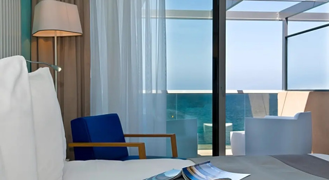 Номер Standard с видом на море Radisson Blu Resort & Spa, Ajaccio Bay