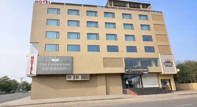 Hotel The Crown Inn Jhunjhunu, Забронировать Отель Отели штата Раджастхана с парковкой, Парковка