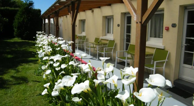 Номер Comfort Logis Hôtel La Rosière----Situé entre BAYEUX et ARROMANCHES