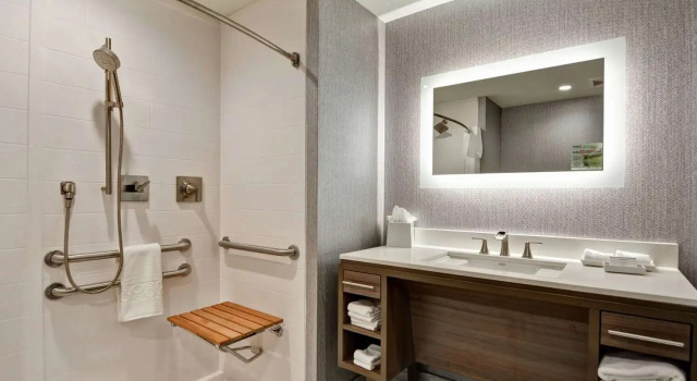 Трёхместный люкс Home2 Suites By Hilton Jacksonville South St Johns Town Ctr
