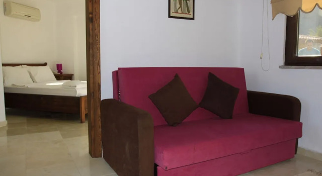 Трёхместный номер Standard с балконом Turay Hotel