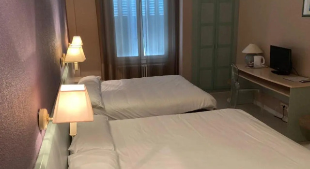 Семейный номер Standard Hôtel Christina Lourdes