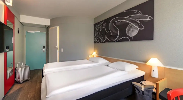 Номер Comfort ibis Hamburg Alsterring