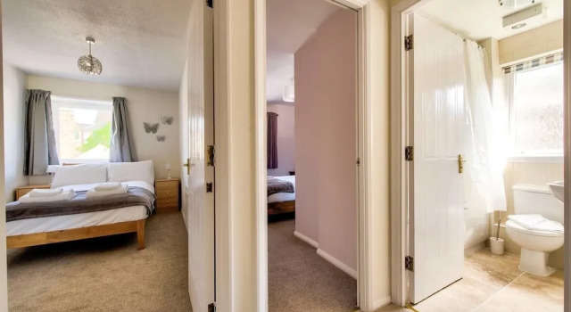 Spacious 2bed Close to City Centre, Забронировать Отель Эдинбург Midlothian, рядом с Железнодорожный вокзал Эдинбург-Уэверли