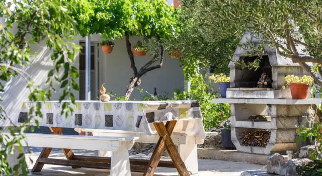 Апартаменты с 2 комнатами Apartments Beba - peaceful location