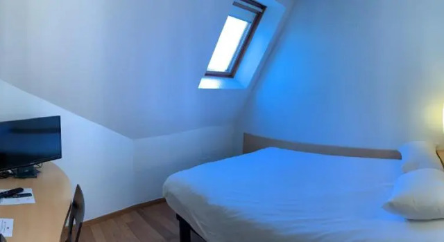 Одноместный номер Standard ibis Saint Quentin Basilique