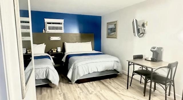 Четырёхместный номер Deluxe Blue Spruce