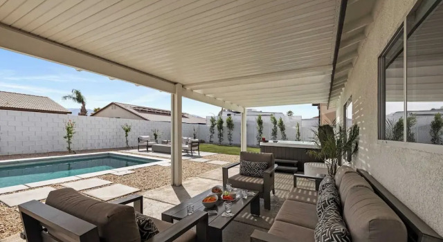 Коттедж Montego by Avantstay Private Yard w/ Pool & Hot Tub