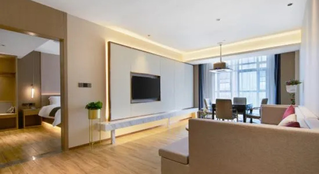 Люкс Executive Lifeng Impression Hotel (Peng'an Yipin World Branch)