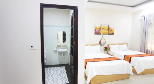 Семейный номер Standard с балконом Hoang Sinh Hotel