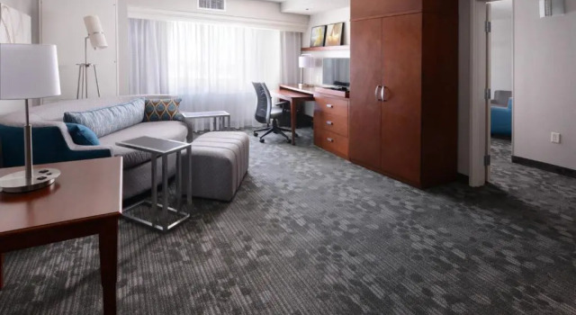Люкс c 1 комнатой Courtyard Marriott Houston Pearland