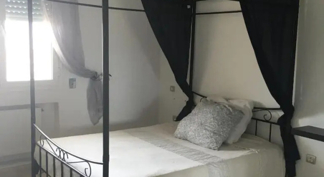 Ain Zaghouane Sud Appartement cosy 10 minutes de la plage - Tunisia Mall, Book Lejlighed Hoteller i Sidi Daoud med parkering, Parkering