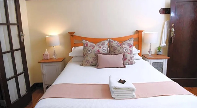 Jenkins Street Guesthouse, Prenota Hotel Nundle 