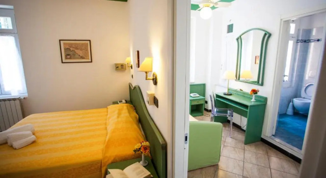 Четырёхместный номер Standard Hotel Delle Rose