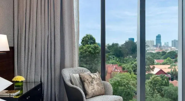 Двухместный номер Deluxe с видом на дворец Hyatt Regency Phnom Penh