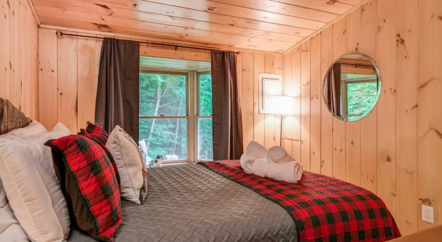 Treehouse Falls - 2 Br Home, Prenota Casa vacanze Maggie Valley Appalachi