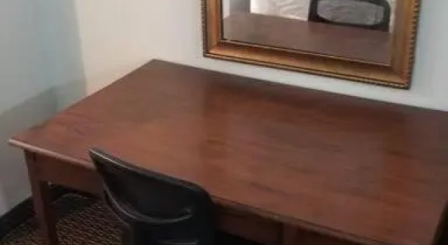 OSU 2 Queens Private Hotel 136 Booking, Prenota Hotel Stillwater Oklahoma