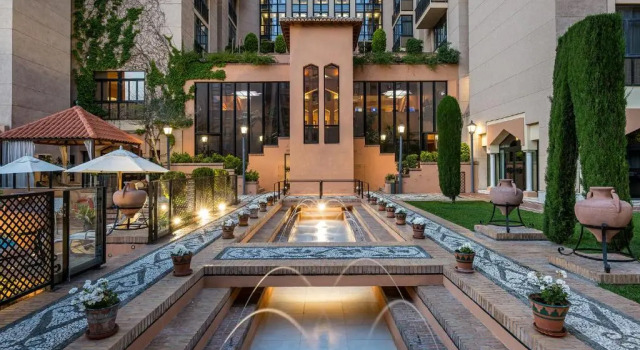 Saray Hotel