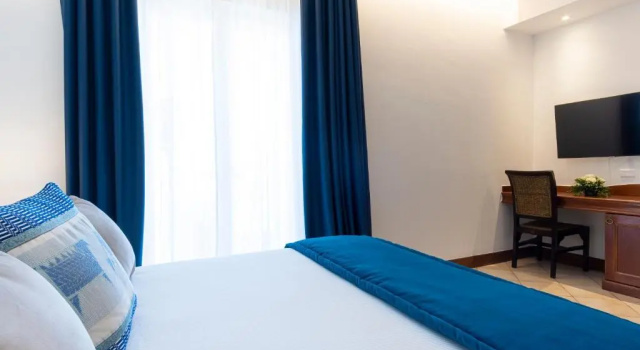 Трёхместный номер Comfort Hotel Blumarea, BW Signature Collection