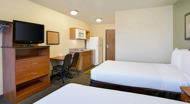 Четырёхместный люкс WoodSpring Suites Raleigh Northeast Wake Forest