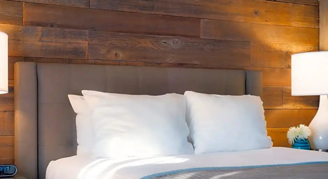 Четырёхместный номер Hotel Azure