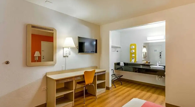 Номер Deluxe Motel 6-Schiller Park, IL - Chicago OHare